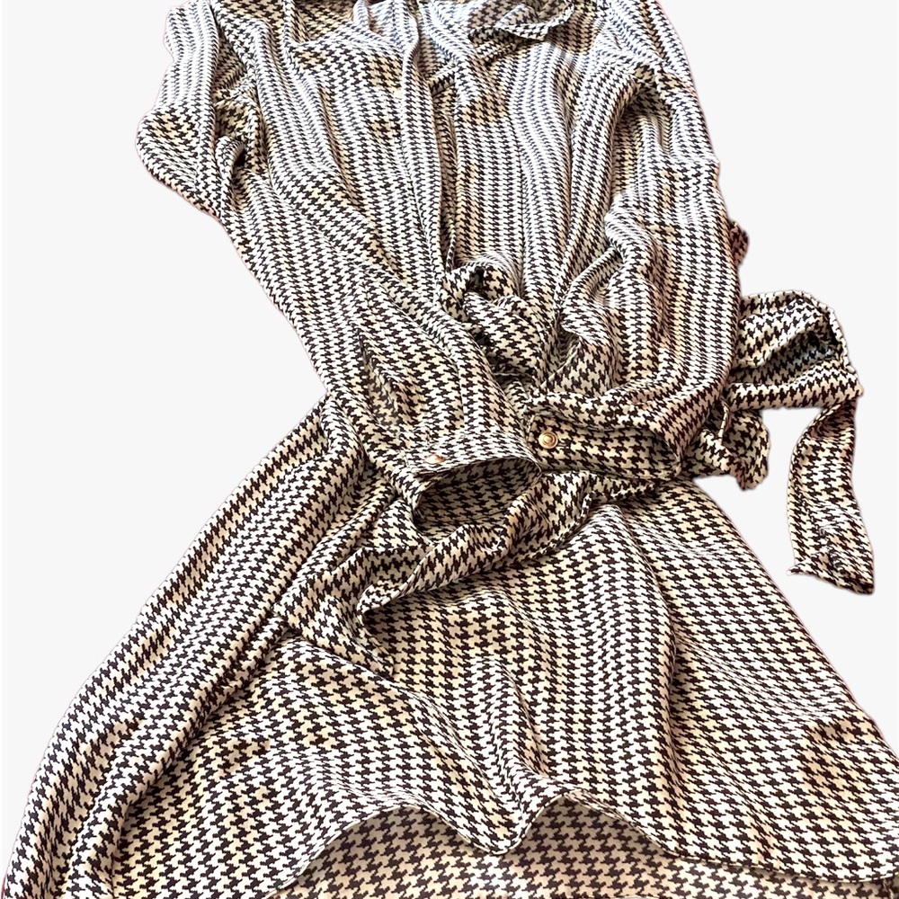 Gorgeous ❤️ Authentic Gucci Scarf Belted  Silk Houndstooth Dress - Picture 5 of 13